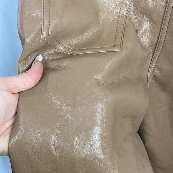 WILFRED The Melina™ Pant High-Waisted Vegan Leather Pants CONSTANT CARAMEL - Picture 11 of 15